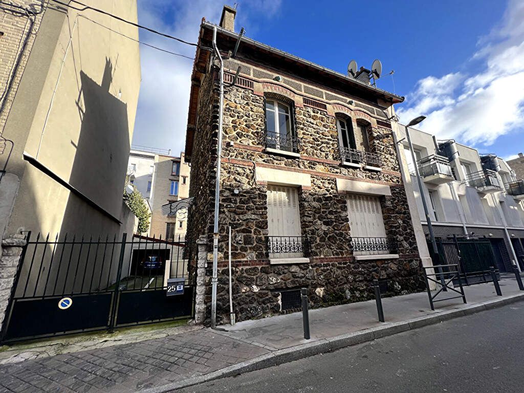Achat maison à vendre 5 chambres 130 m² - Saint-Ouen