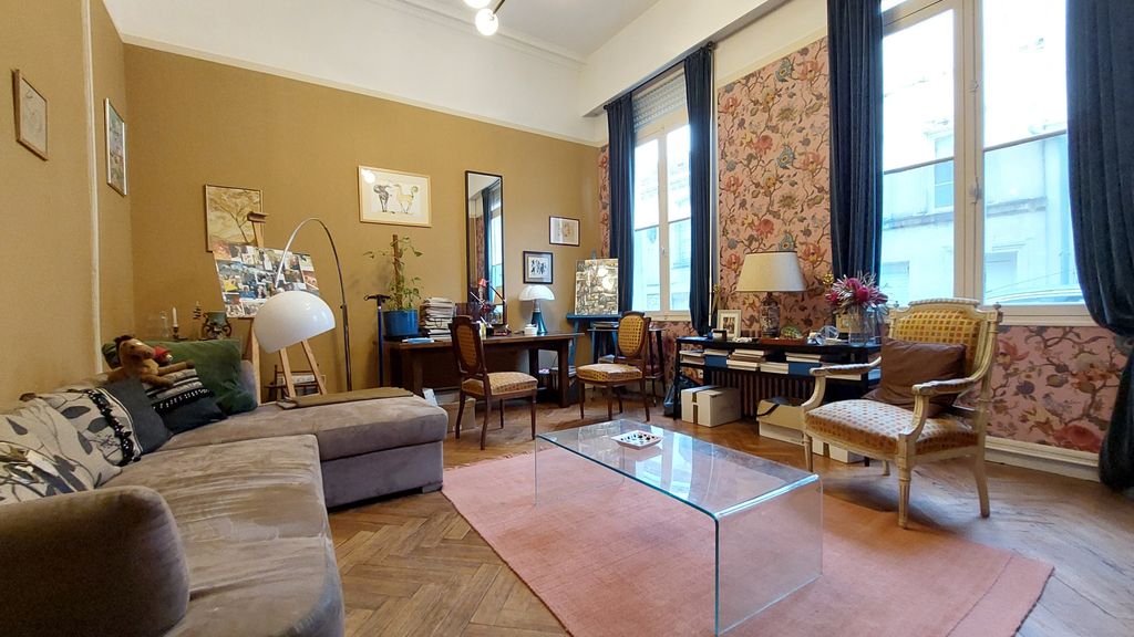 Achat maison à vendre 5 chambres 211 m² - Bordeaux