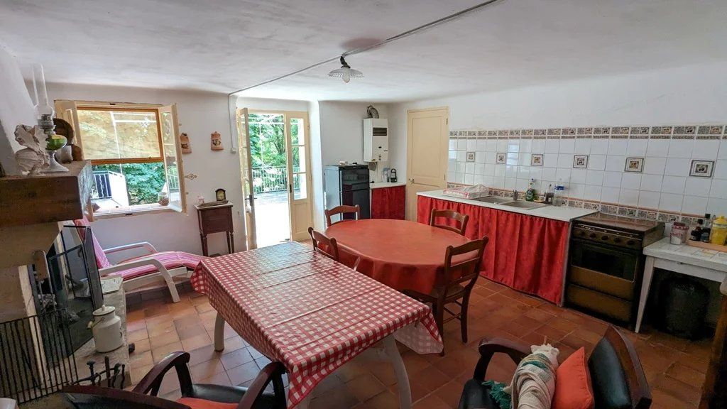 Achat maison à vendre 1 chambre 48 m² - Collobrières