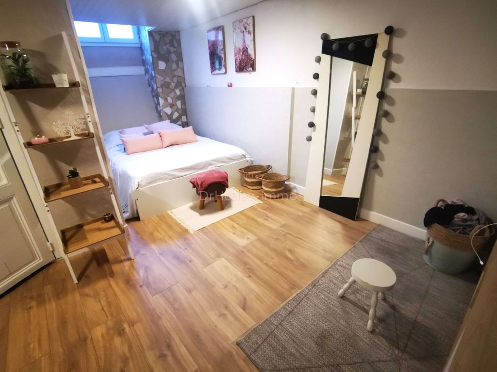 Achat maison à vendre 4 chambres 148 m² - Pauillac