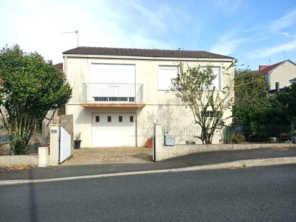 Achat maison à vendre 2 chambres 70 m² - Beaupréau-en-Mauges