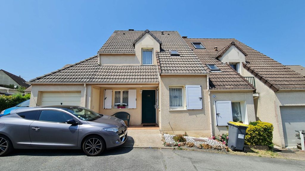 Achat maison à vendre 5 chambres 117 m² - Saint-Fargeau-Ponthierry