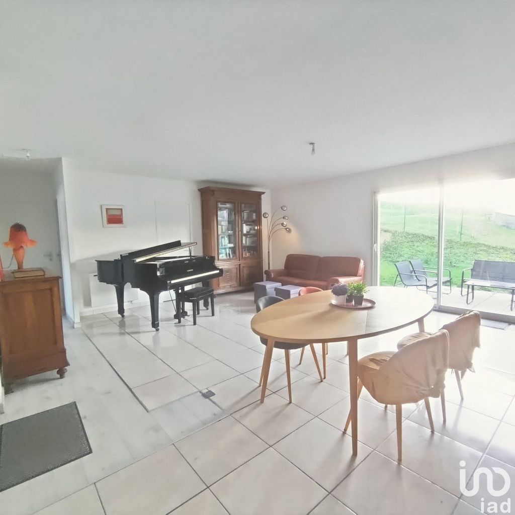 Achat maison à vendre 5 chambres 170 m² - Branne