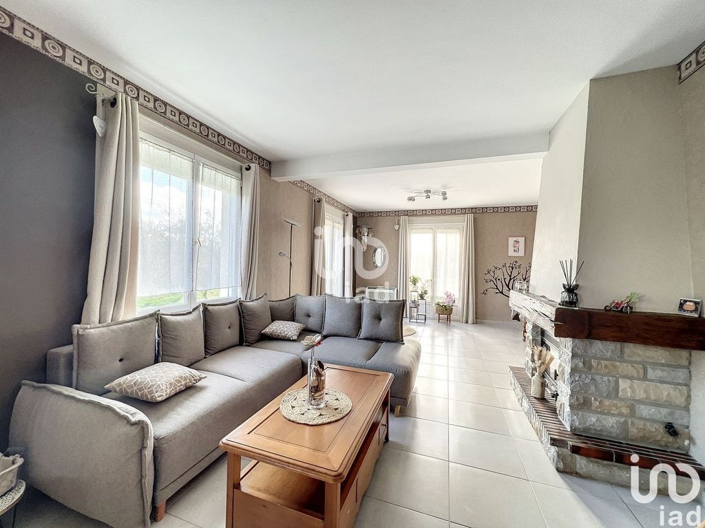 Achat maison à vendre 6 chambres 153 m² - Vergigny