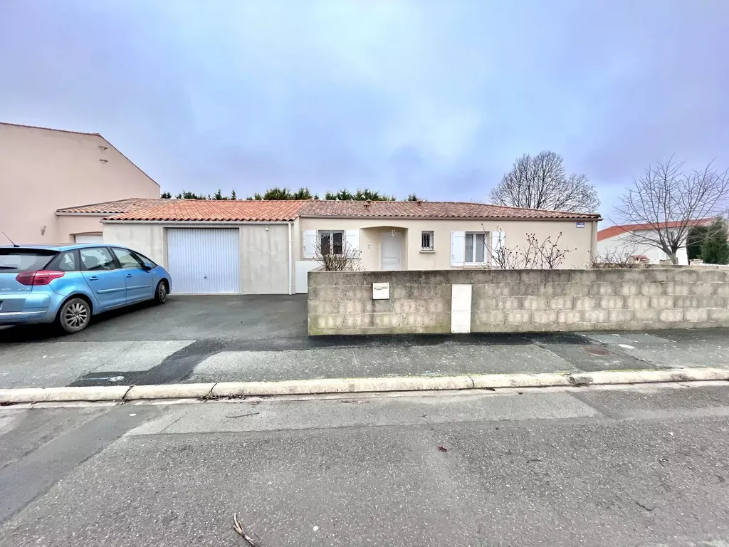 Achat maison à vendre 4 chambres 114 m² - Angliers