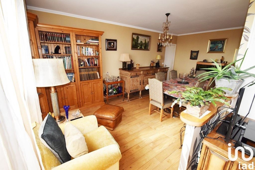 Achat appartement à vendre 4 pièces 67 m² - Thiais