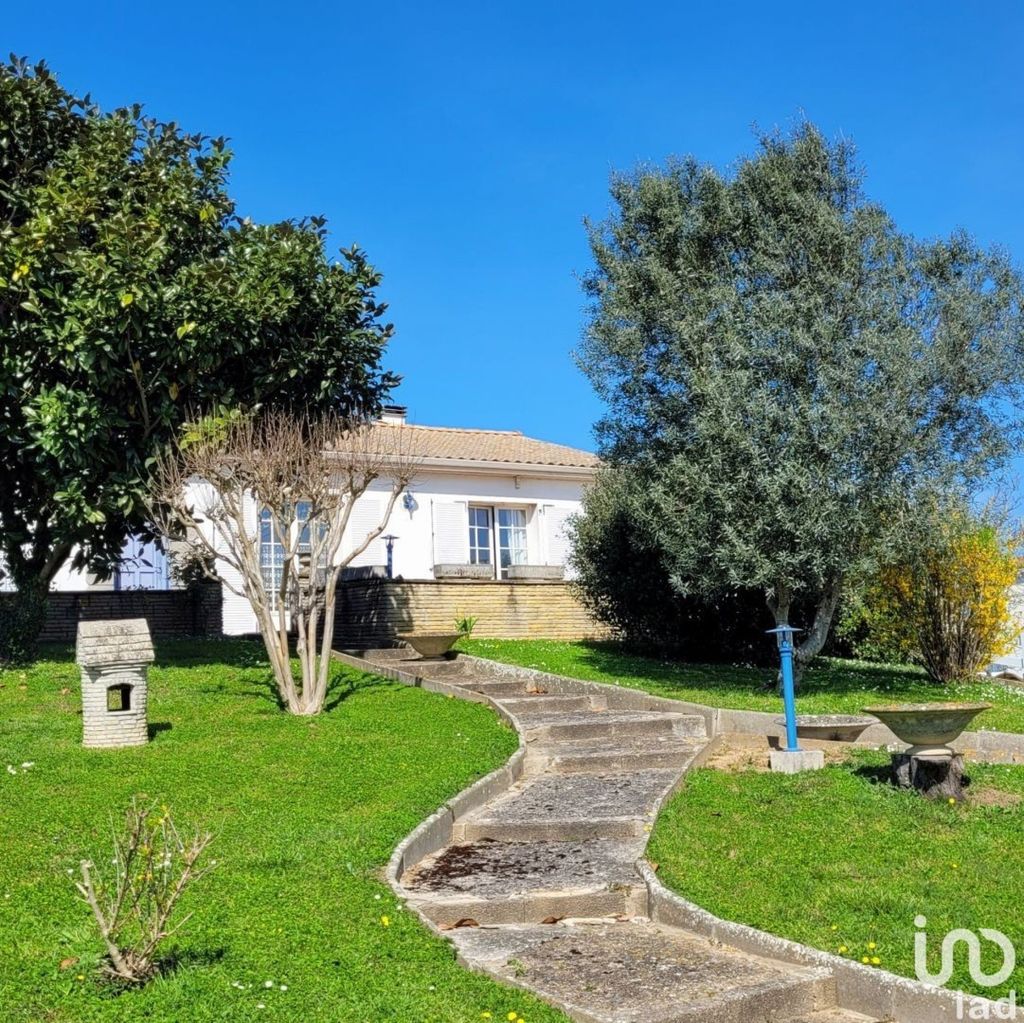 Achat maison à vendre 5 chambres 183 m² - Longeville-sur-Mer