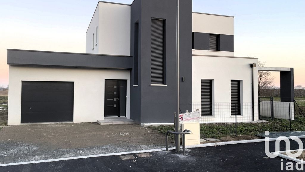 Achat maison à vendre 4 chambres 148 m² - Le Plessis-Grammoire