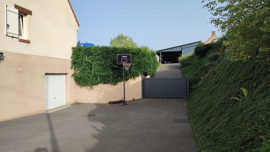 Achat maison à vendre 4 chambres 100 m² - Yaucourt-Bussus
