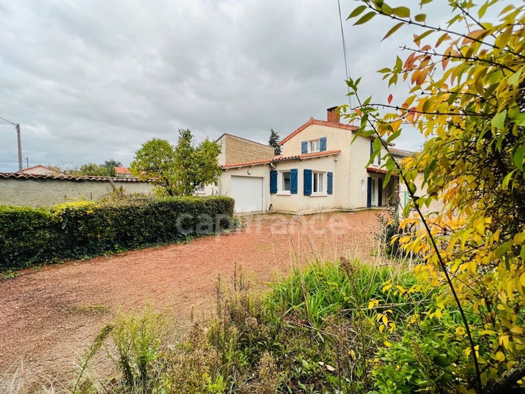 Achat maison à vendre 3 chambres 125 m² - Renaison