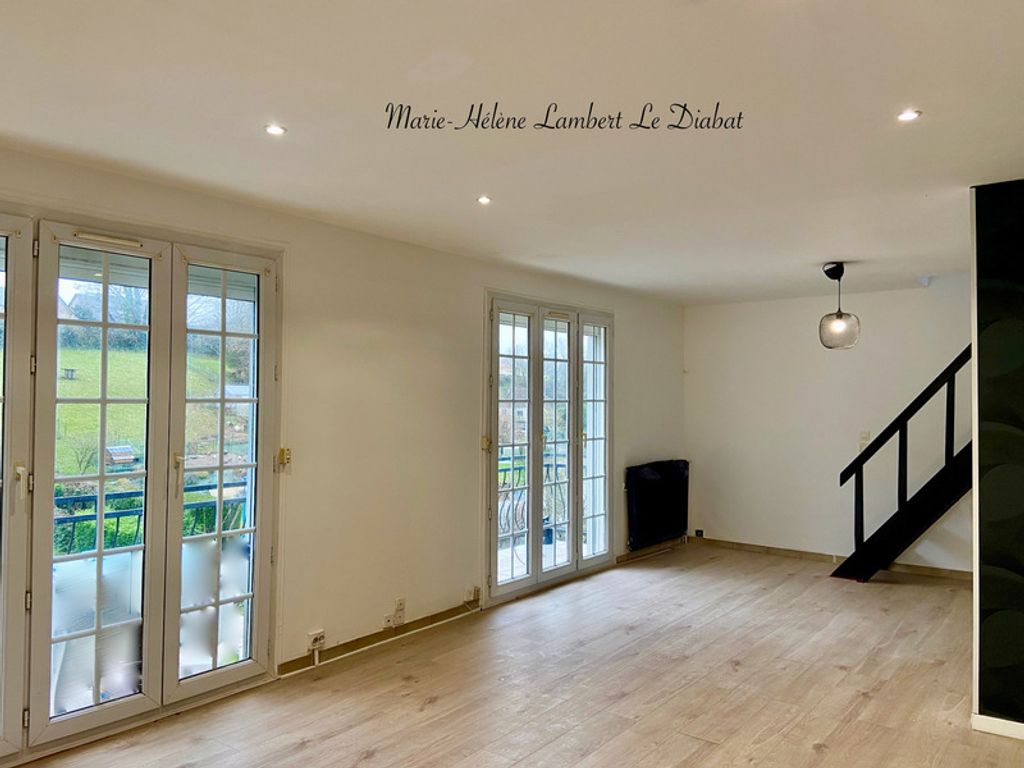 Achat maison à vendre 7 chambres 190 m² - Saint-Aubin-Routot