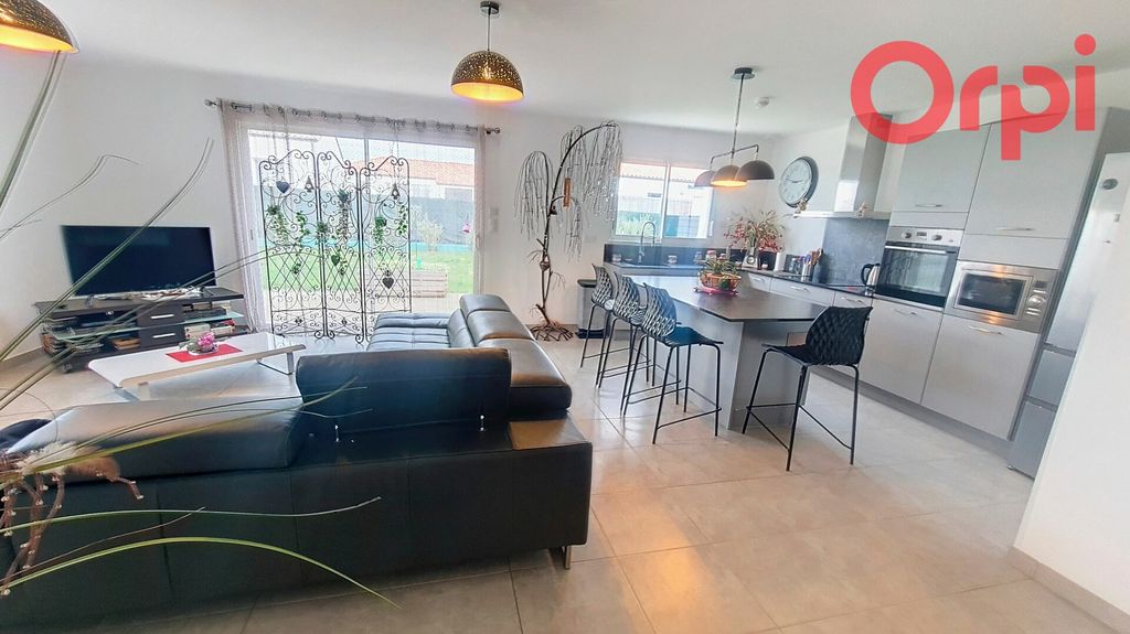 Achat maison à vendre 3 chambres 85 m² - Talmont-Saint-Hilaire