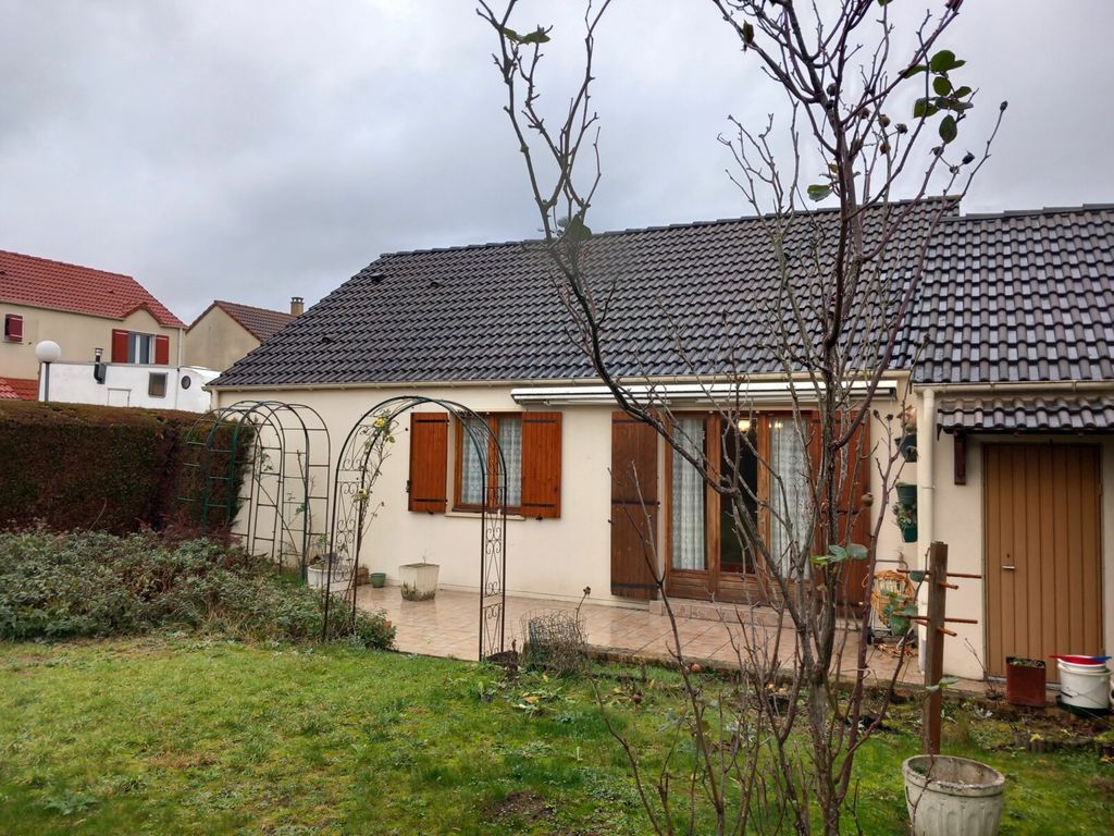 Achat maison à vendre 2 chambres 74 m² - Chaumontel