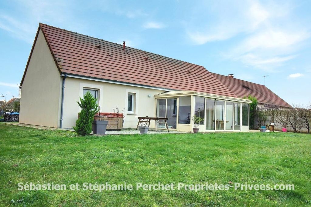 Achat maison à vendre 3 chambres 122 m² - Épieds-en-Beauce