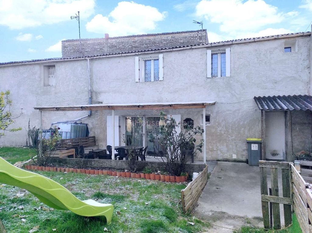 Achat maison à vendre 4 chambres 180 m² - Usseau