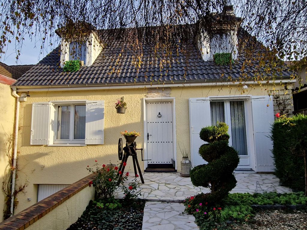 Achat maison à vendre 4 chambres 96 m² - Livry-Gargan