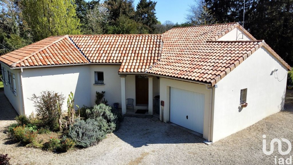 Achat maison à vendre 4 chambres 118 m² - Vouneuil-sous-Biard