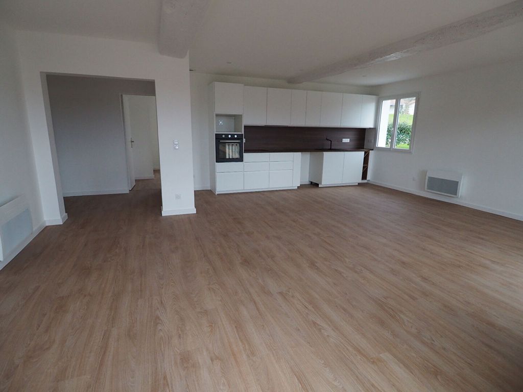 Achat appartement à vendre 5 pièces 121 m² - Hendaye