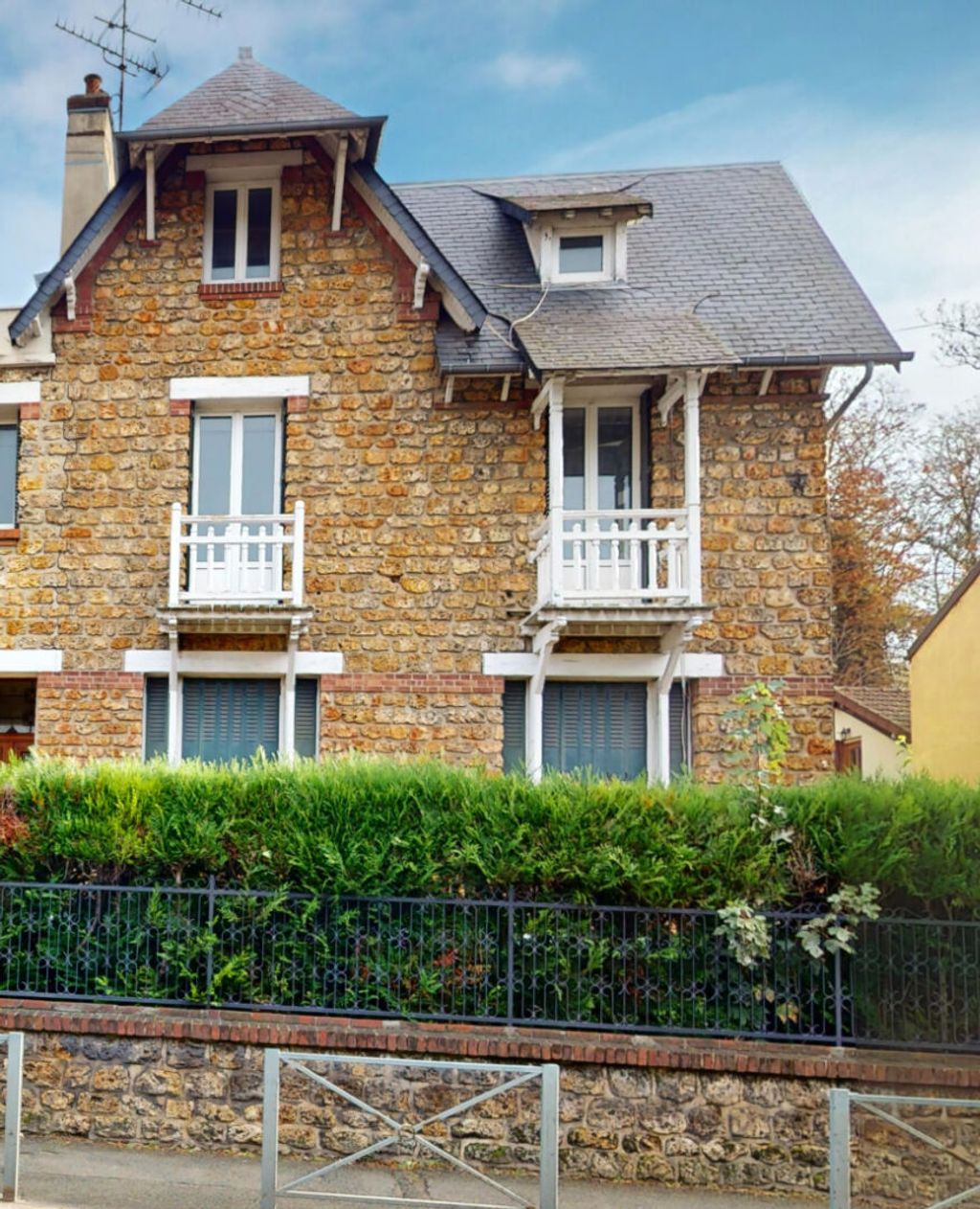 Achat maison à vendre 5 chambres 138 m² - Meulan-en-Yvelines
