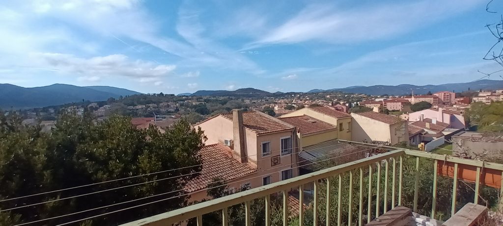 Achat appartement à vendre 3 pièces 68 m² - Cogolin