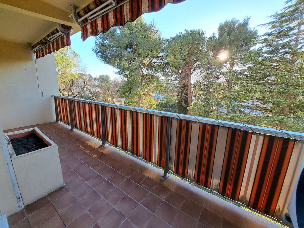 Achat appartement à vendre 4 pièces 76 m² - Toulon