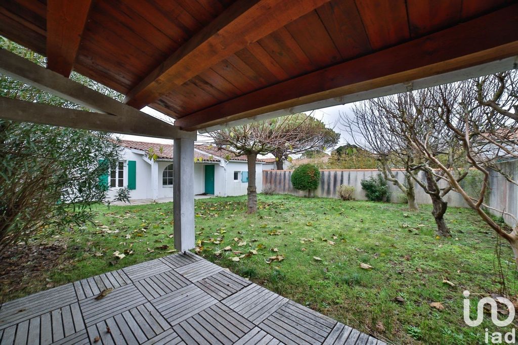 Achat maison à vendre 2 chambres 111 m² - Saint-Clément-des-Baleines