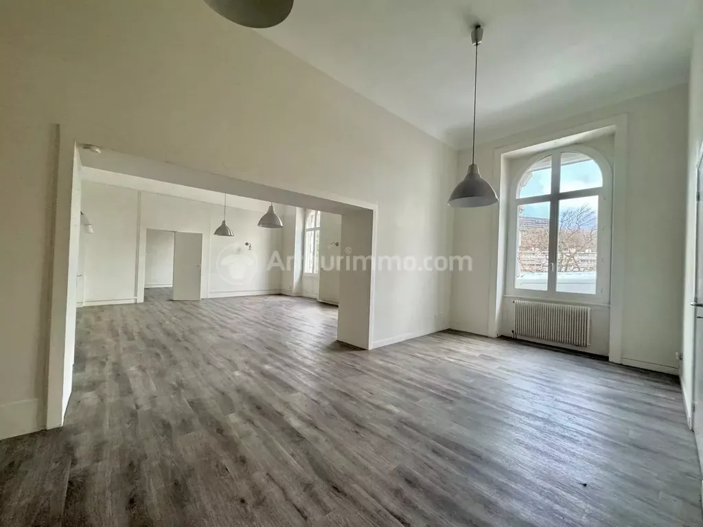 Achat appartement à vendre 5 pièces 116 m² - Royat