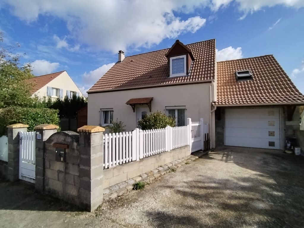 Achat maison à vendre 4 chambres 119 m² - Savigny-le-Temple