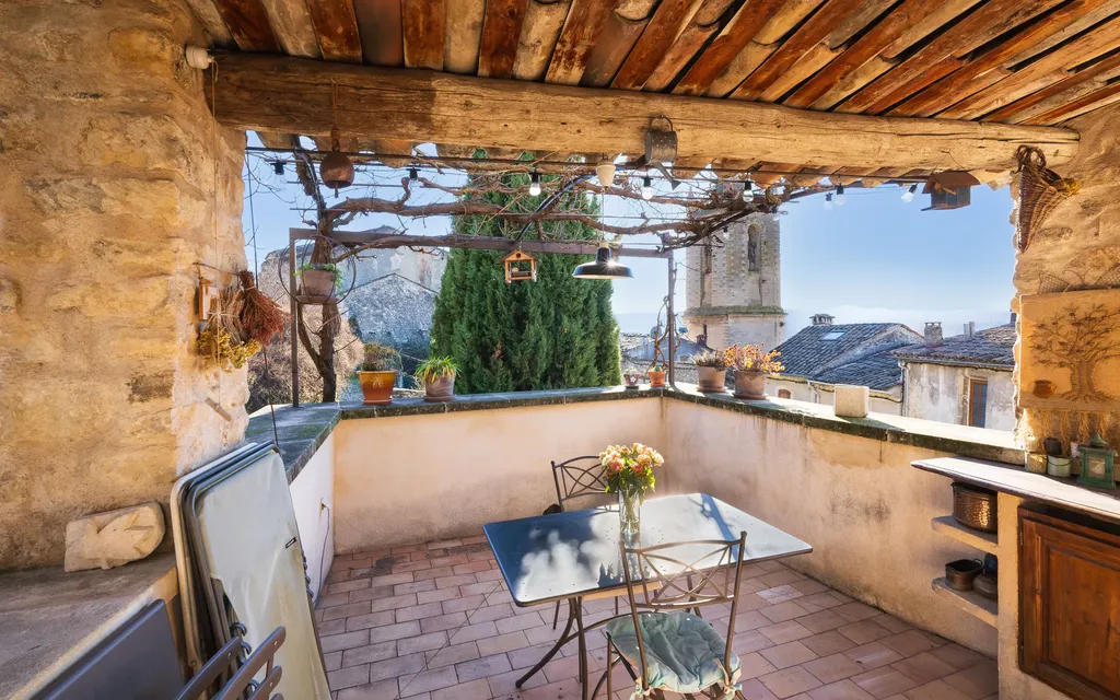 Achat maison à vendre 4 chambres 104 m² - Forcalquier