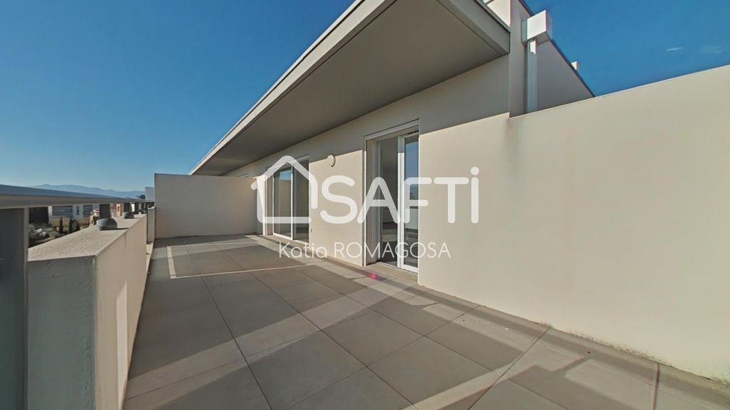 Achat appartement à vendre 4 pièces 100 m² - Saint-Cyprien