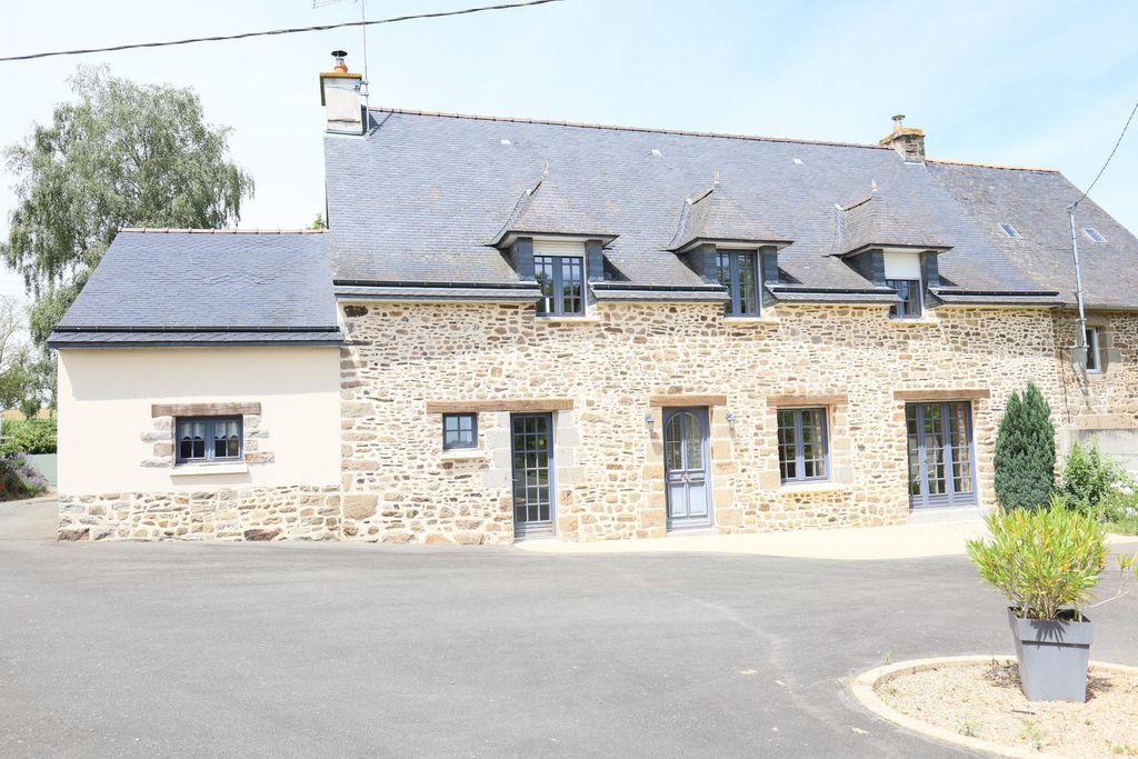 Achat maison à vendre 5 chambres 160 m² - Saint-Aubin-du-Cormier