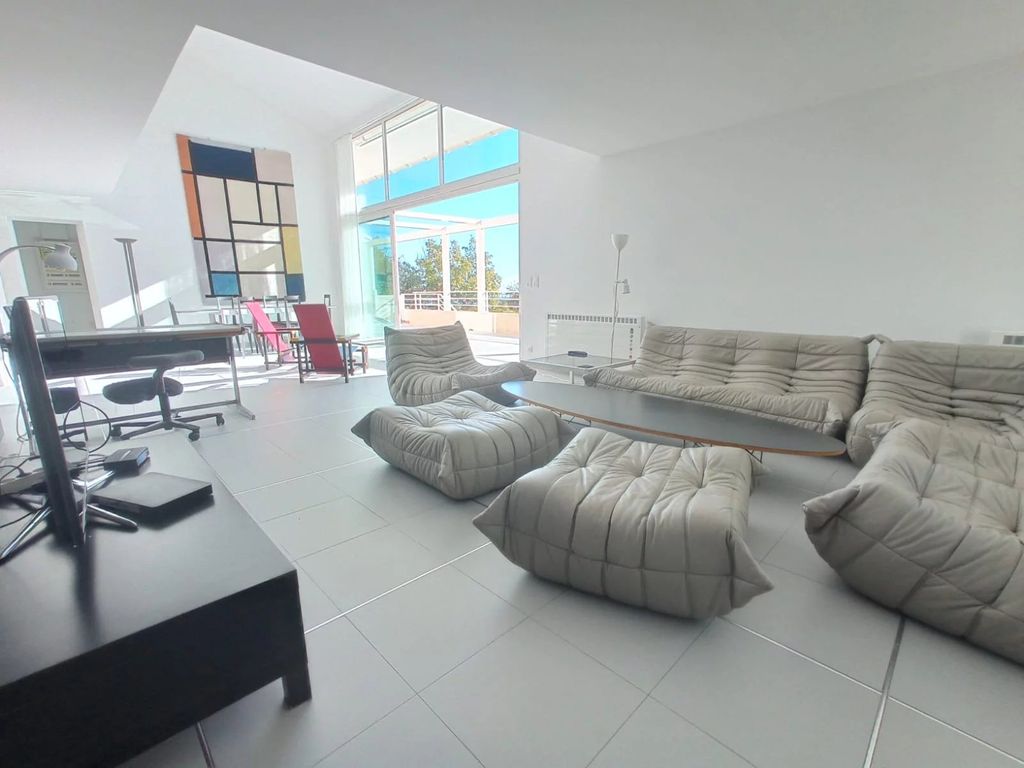 Achat maison à vendre 3 chambres 190 m² - Fayence