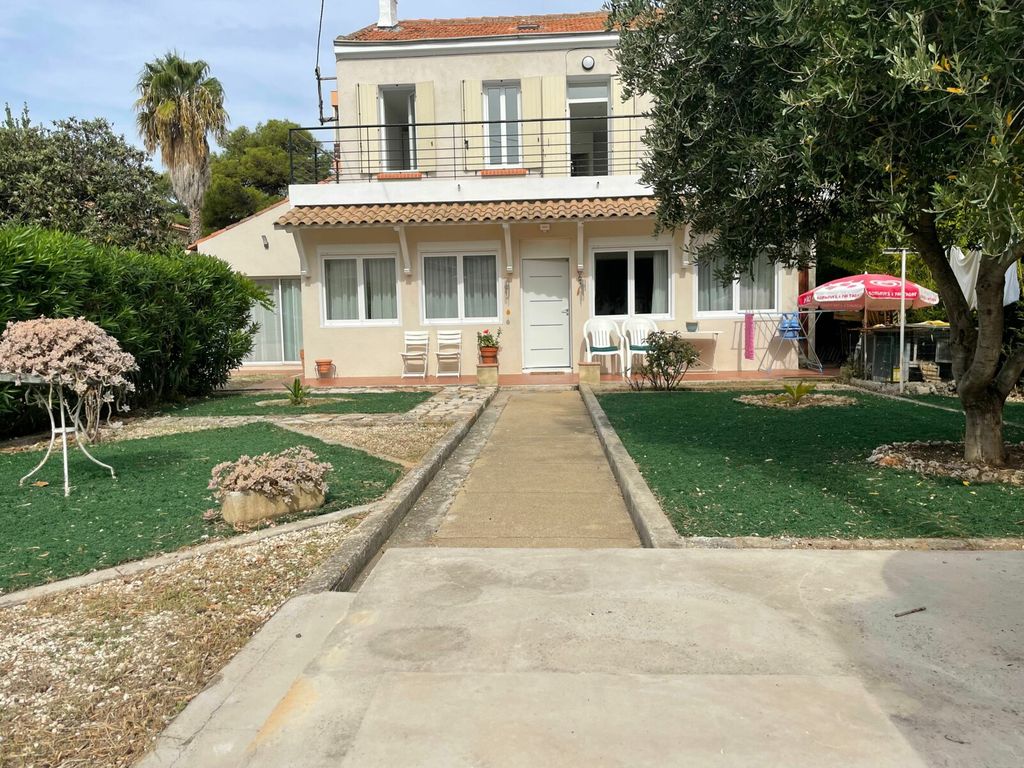 Achat maison à vendre 5 chambres 147 m² - La Seyne-sur-Mer