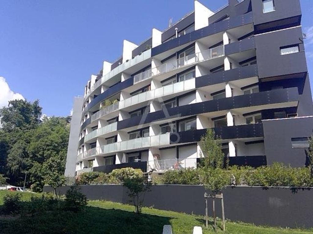 Achat appartement à vendre 3 pièces 68 m² - Chambéry