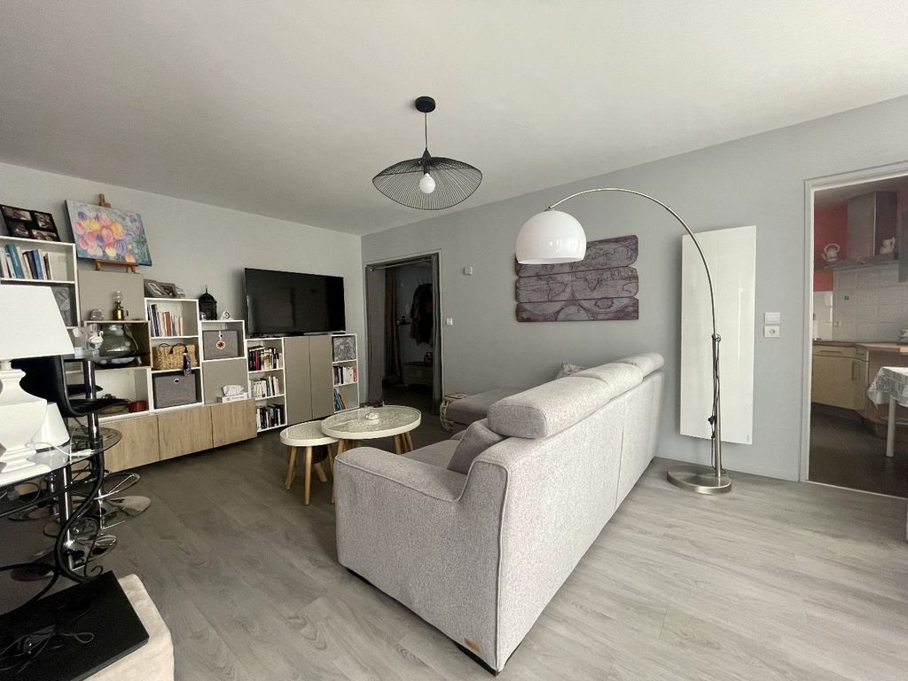Achat appartement à vendre 4 pièces 83 m² - Sainte-Gemmes-sur-Loire
