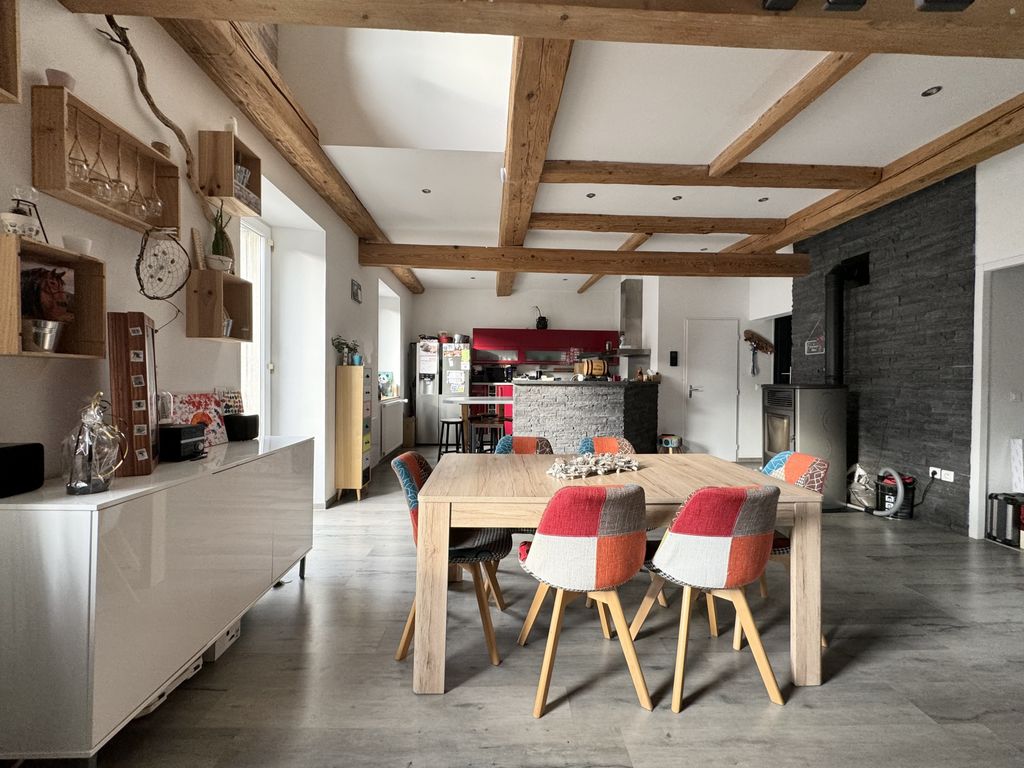 Achat appartement à vendre 4 pièces 123 m² - Maîche