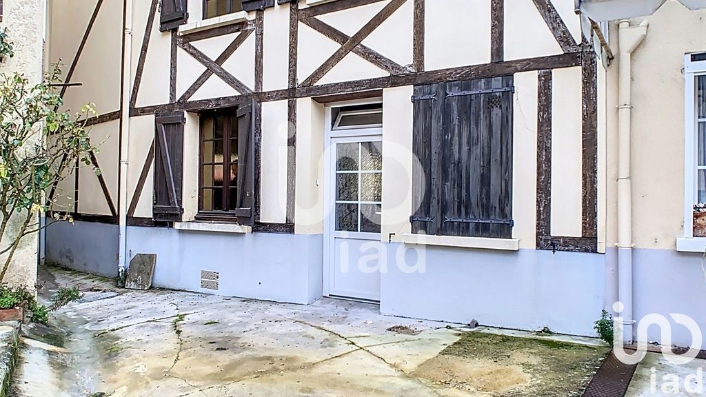 Achat maison à vendre 2 chambres 88 m² - Romilly-sur-Seine