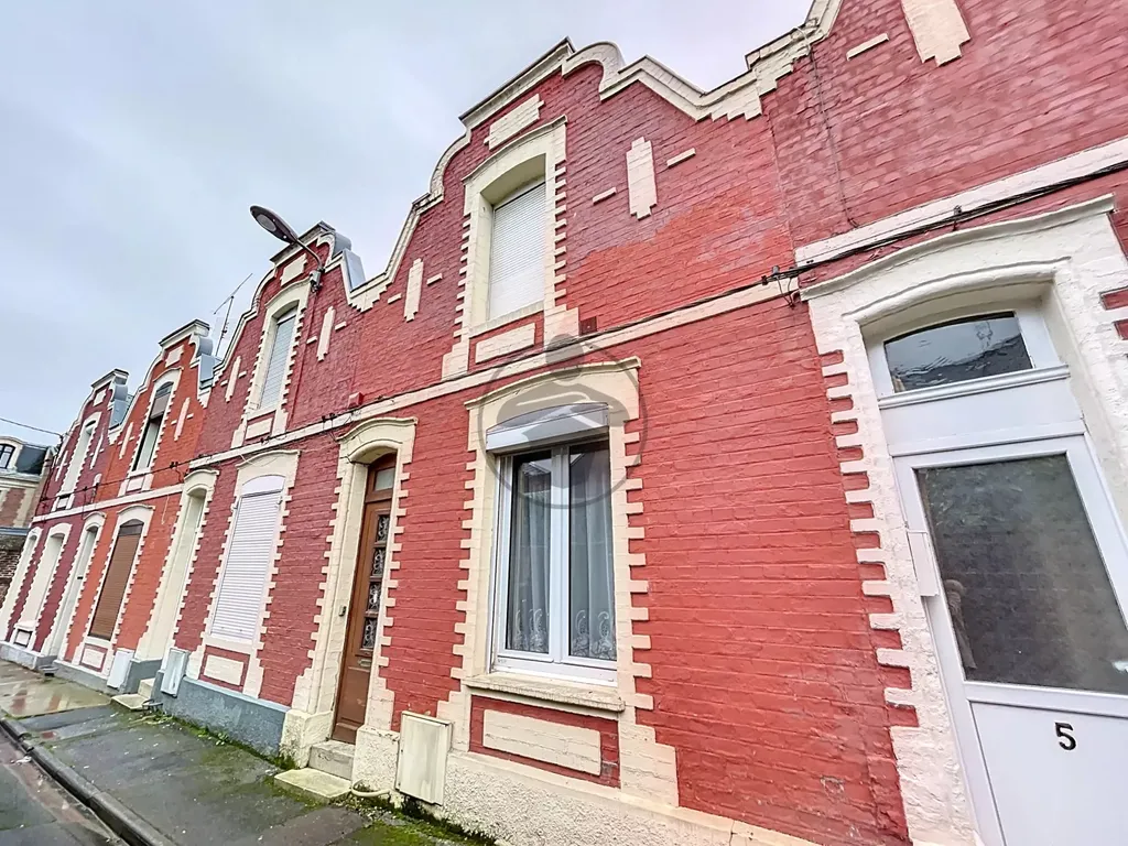 Achat maison à vendre 2 chambres 71 m² - Saint-Quentin