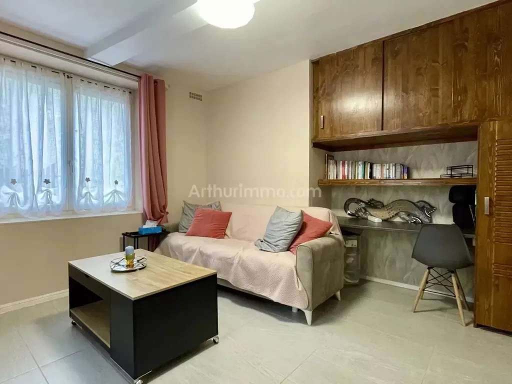 Achat appartement à vendre 3 pièces 63 m² - La Côte-Saint-André