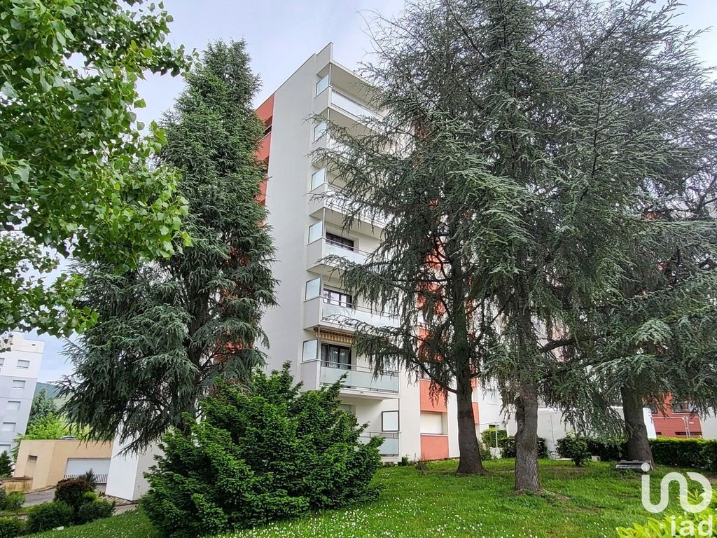 Achat appartement à vendre 4 pièces 77 m² - Saint-Chamond