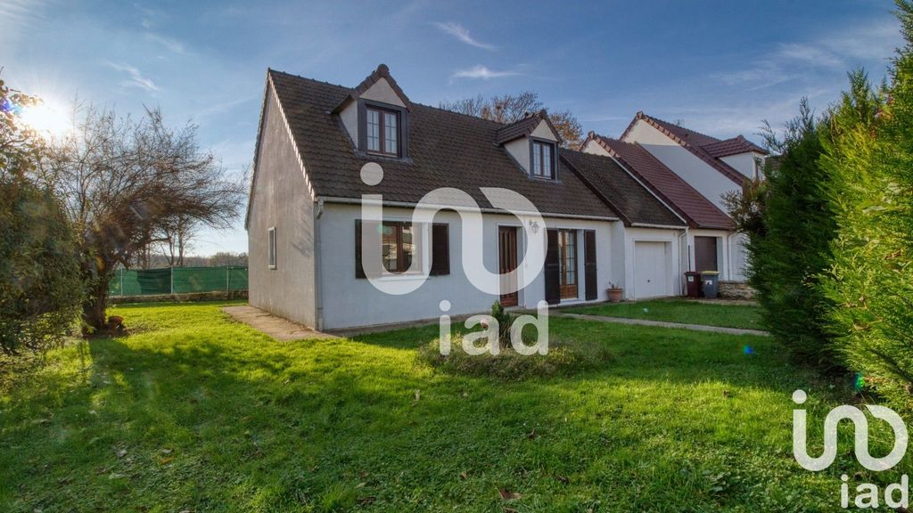 Achat maison à vendre 4 chambres 95 m² - Ferrières-en-Brie