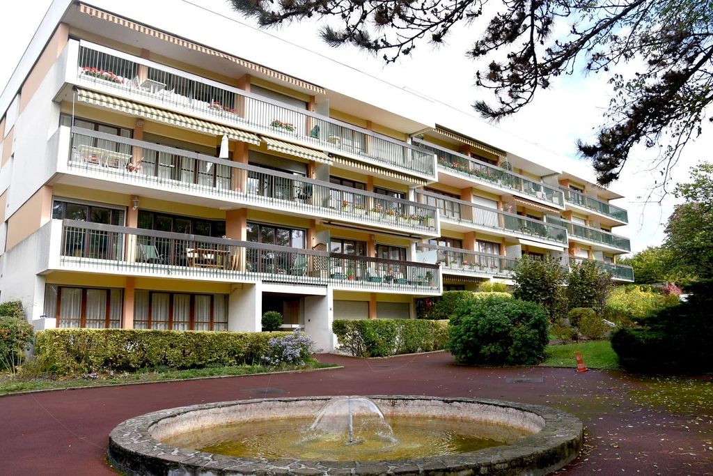 Achat appartement à vendre 4 pièces 92 m² - Le Raincy