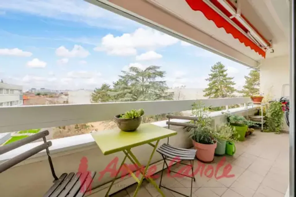 Achat appartement à vendre 2 pièces 52 m² - Joinville-le-Pont