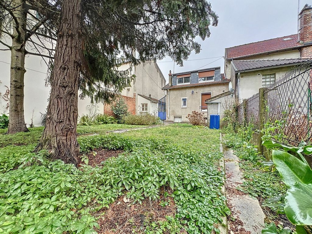 Achat maison à vendre 2 chambres 119 m² - Châtillon