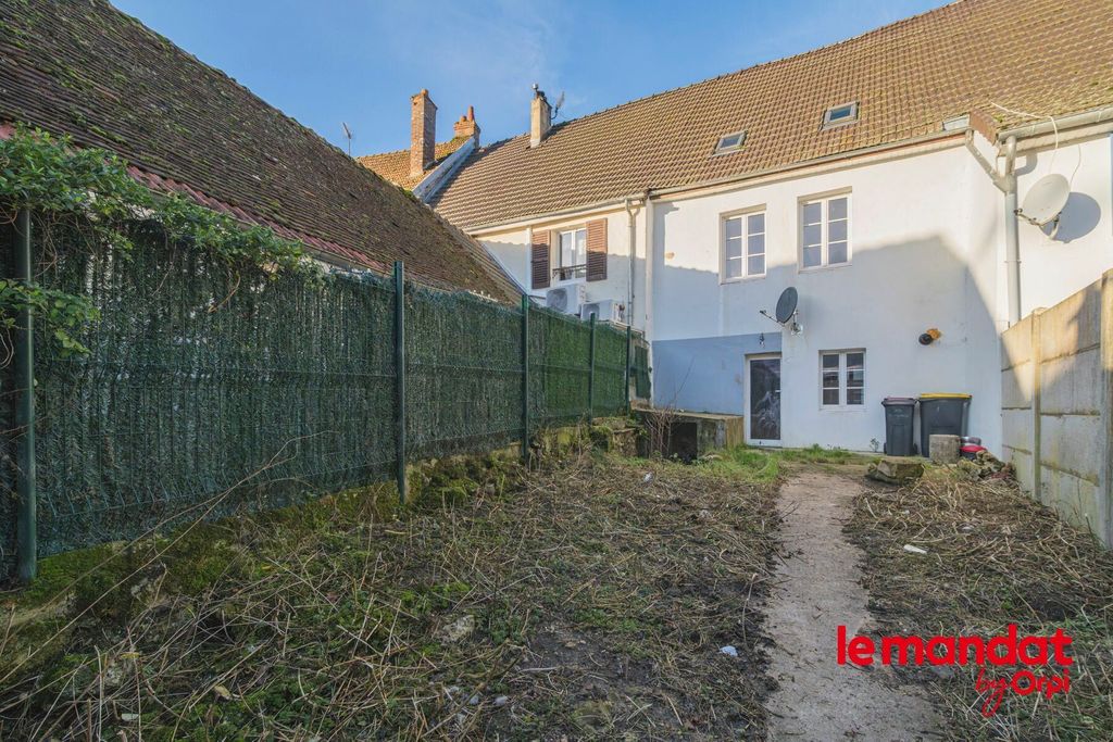Achat maison à vendre 2 chambres 96 m² - Orbais-l'Abbaye