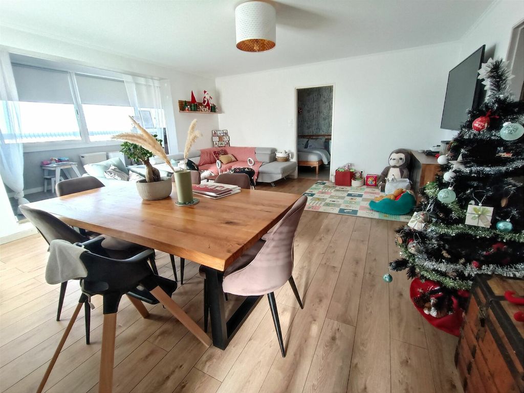 Achat appartement à vendre 3 pièces 75 m² - Toulon
