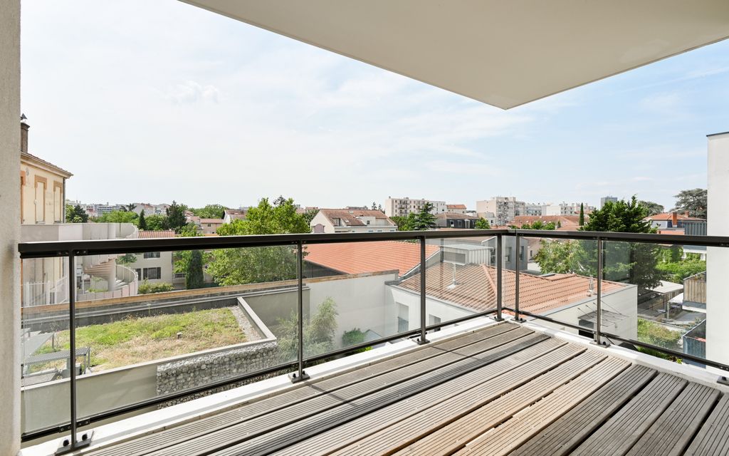 Achat appartement à vendre 3 pièces 64 m² - Lyon 3ème arrondissement