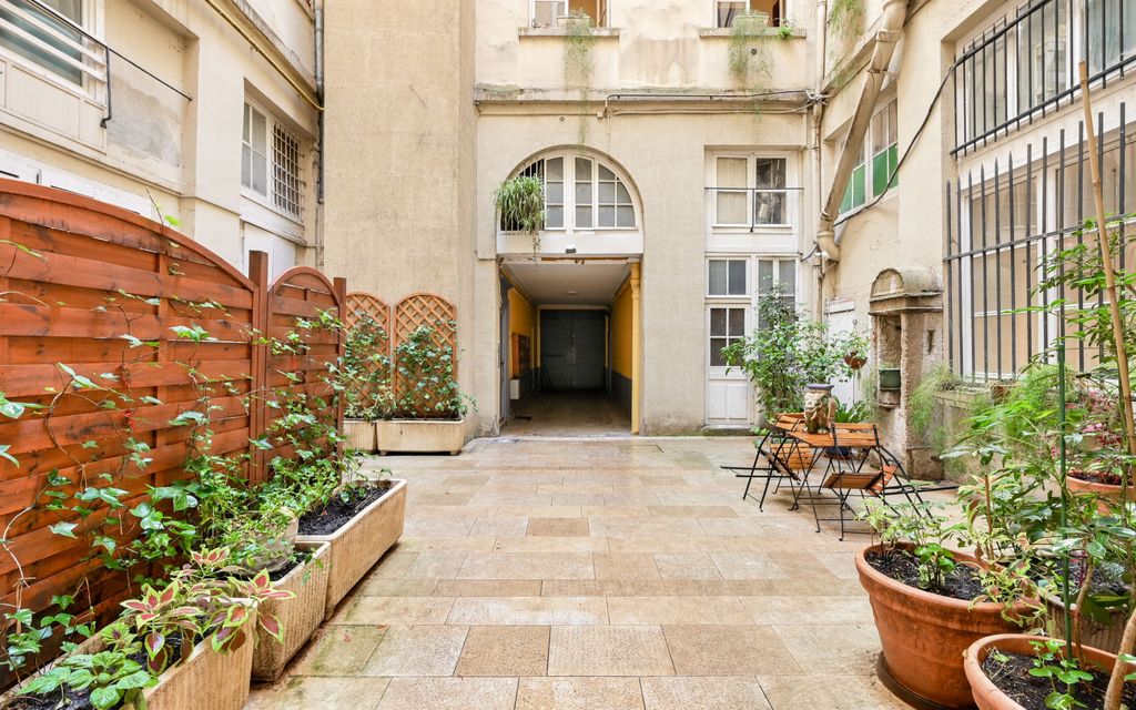 Achat appartement à vendre 3 pièces 77 m² - Lyon 1er arrondissement