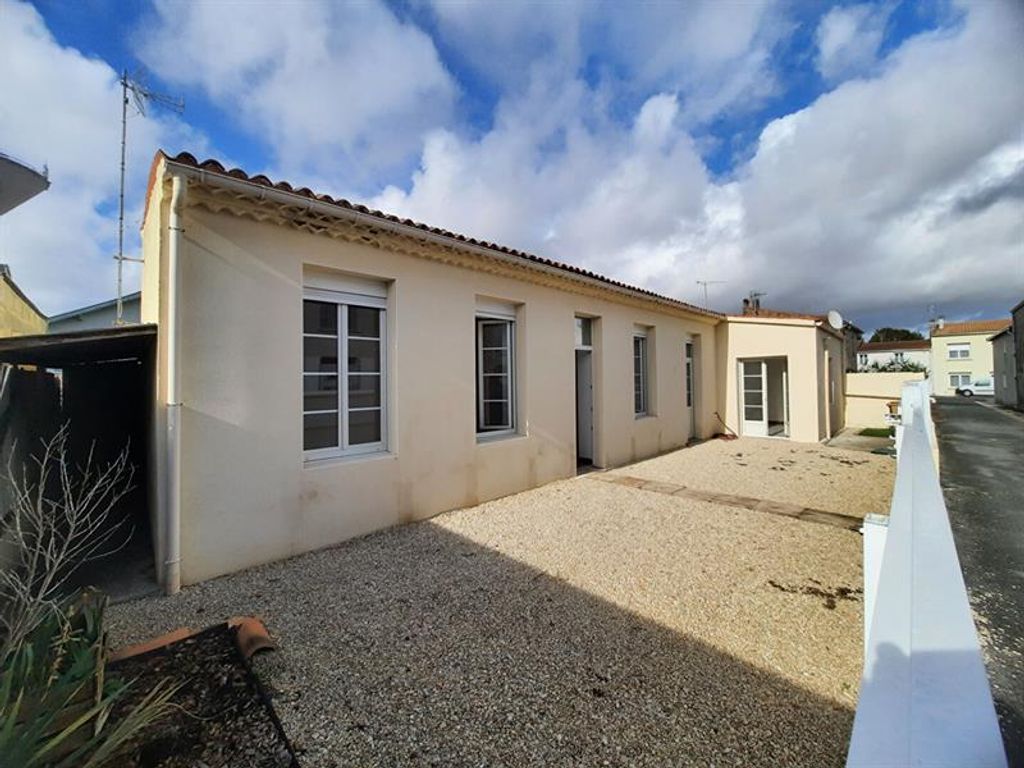 Achat maison à vendre 1 chambre 76 m² - Saujon