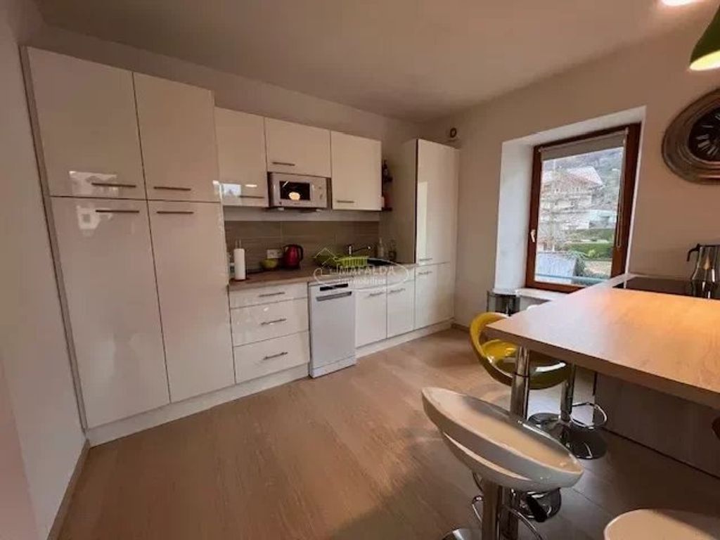 Achat appartement à vendre 2 pièces 48 m² - Sallanches